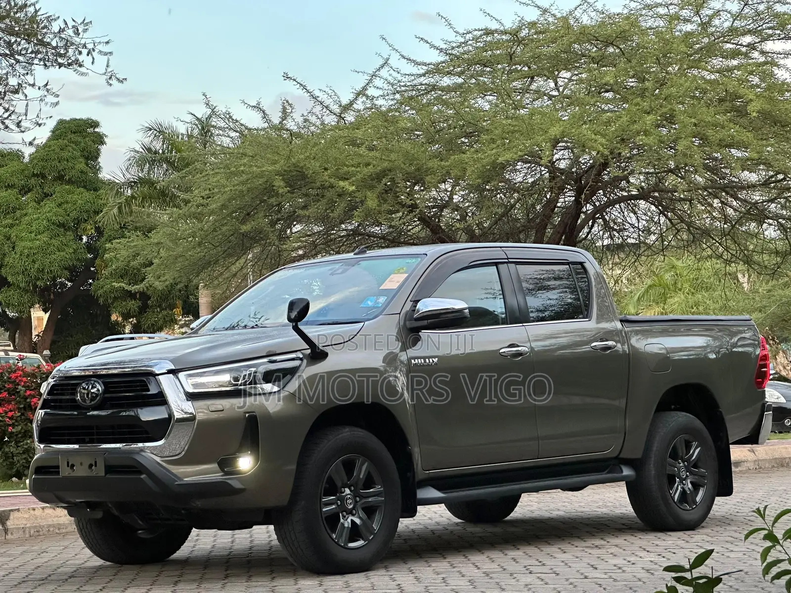Toyota Hilux 2022 Green