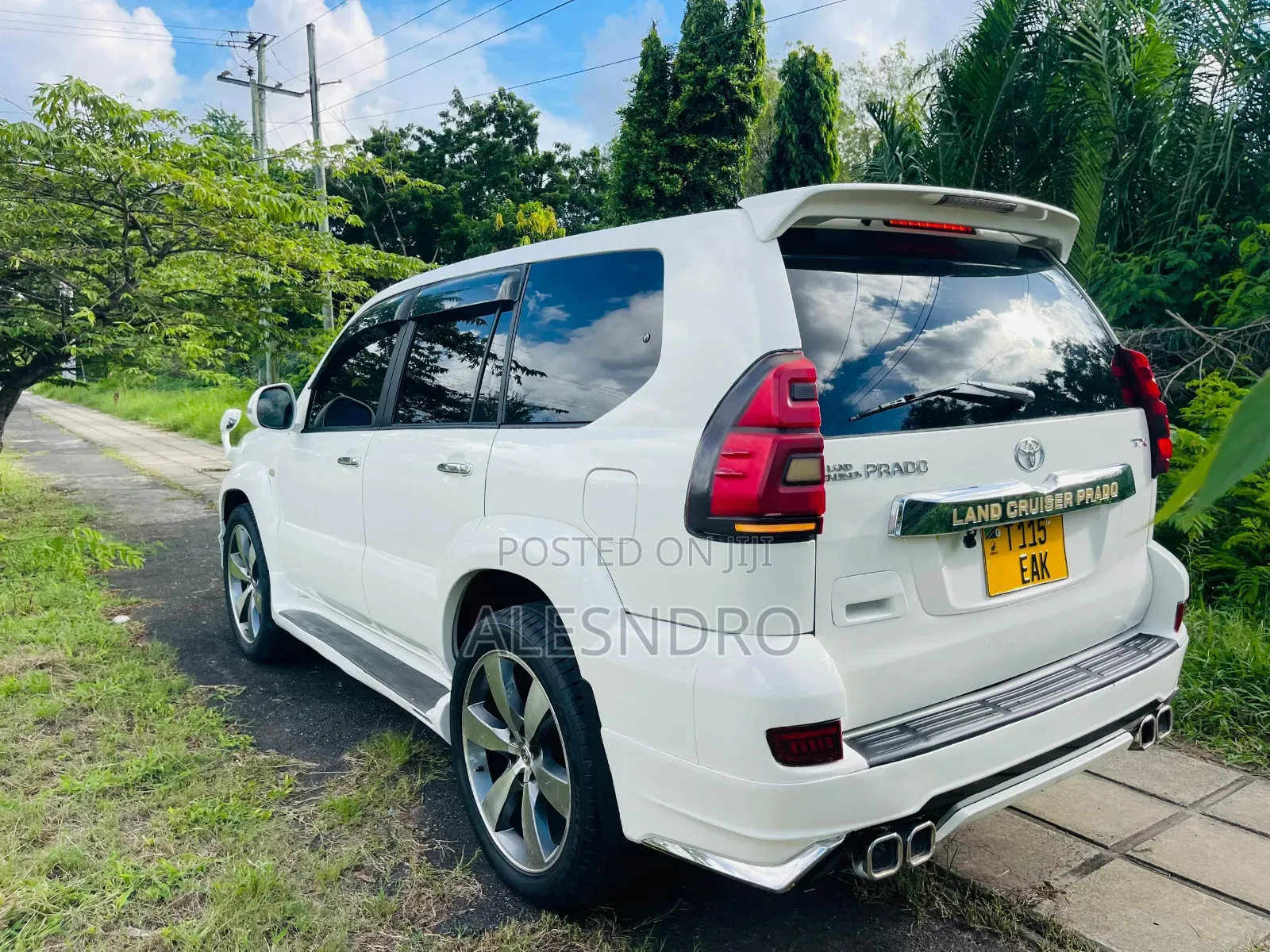 Toyota Land Cruiser Prado 2007 White