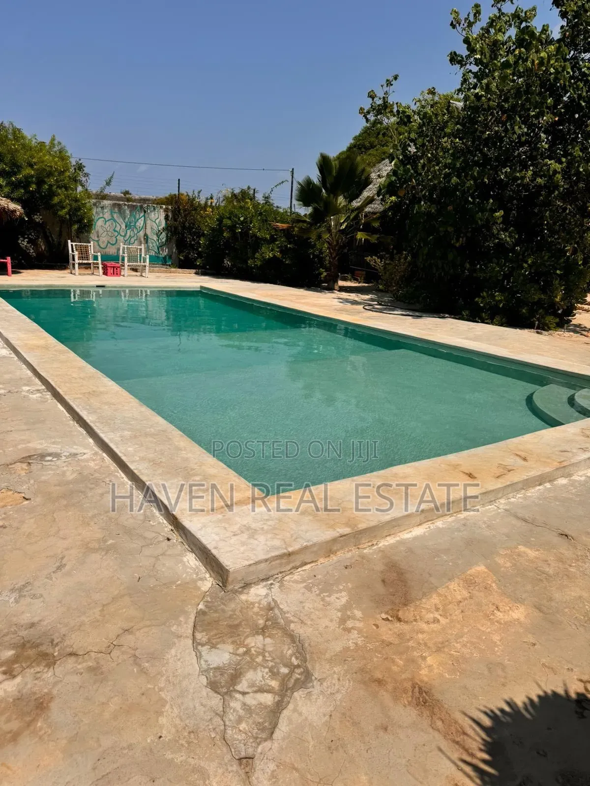 Furnished 6bdrm House in Kati for sale