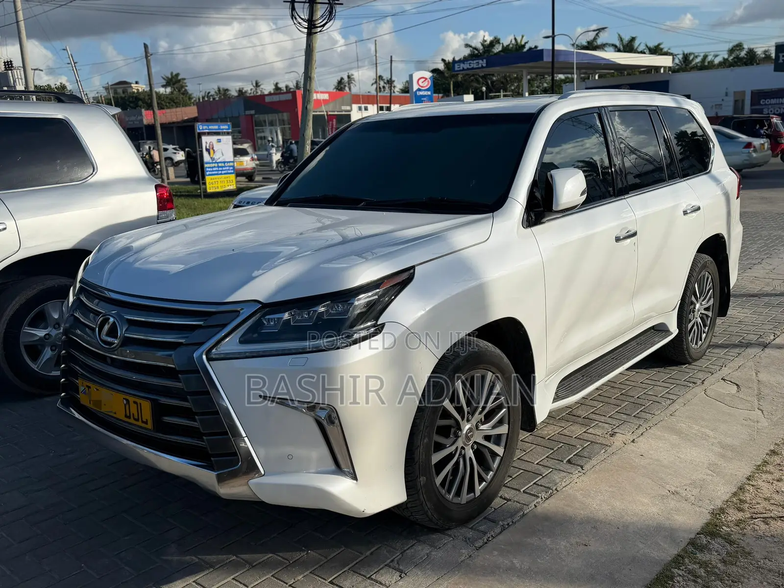 Lexus LX 450d AWD 2016 White