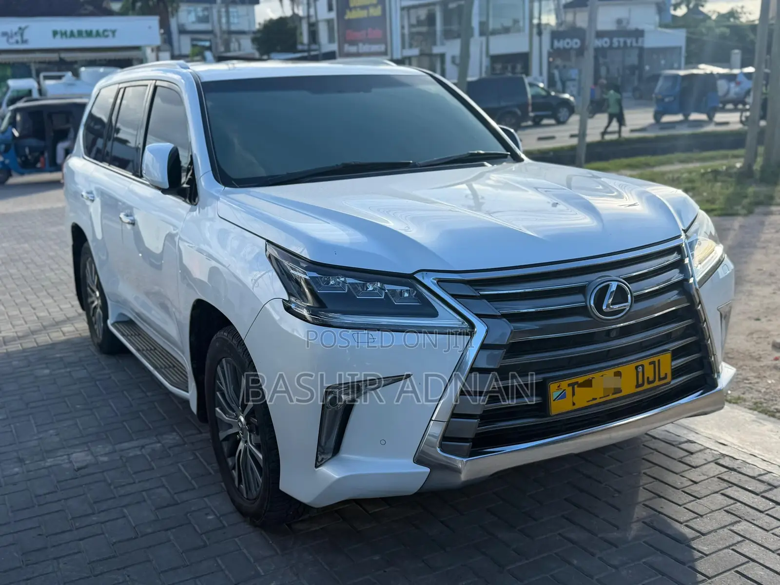 Lexus LX 450d AWD 2016 White