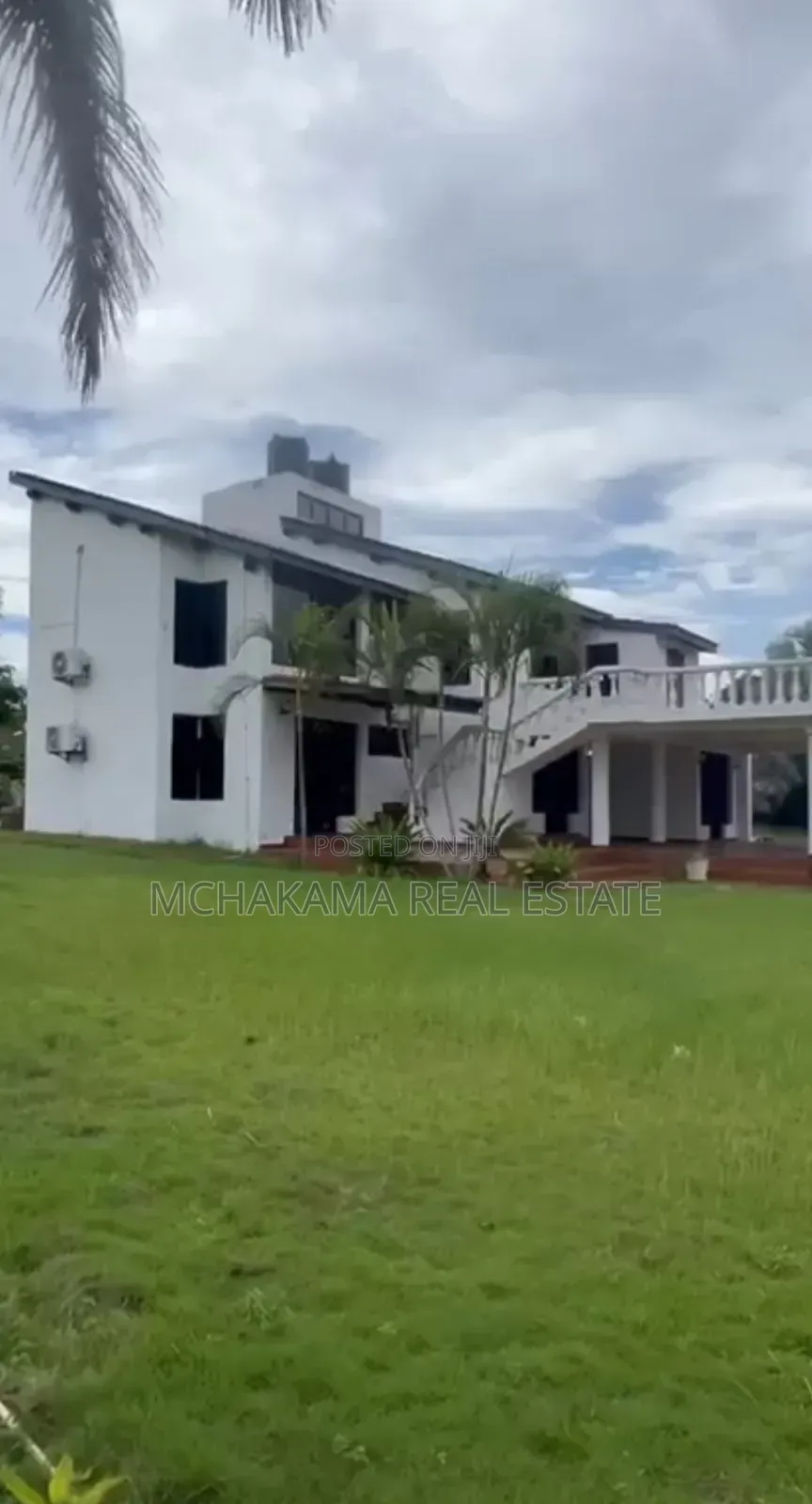 7bdrm Block of Flats in Mchakama Real Estate, Mbezi Beach for sale