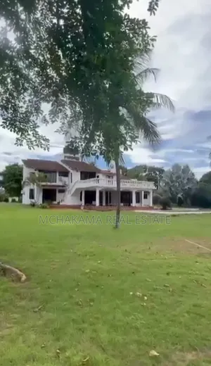 7bdrm Block of Flats in Mchakama Real Estate, Mbezi Beach for sale