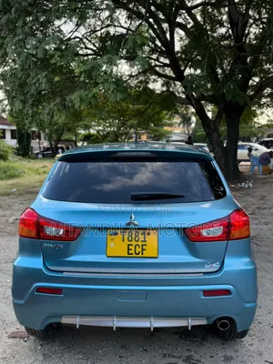 Mitsubishi RVR 2010 Green