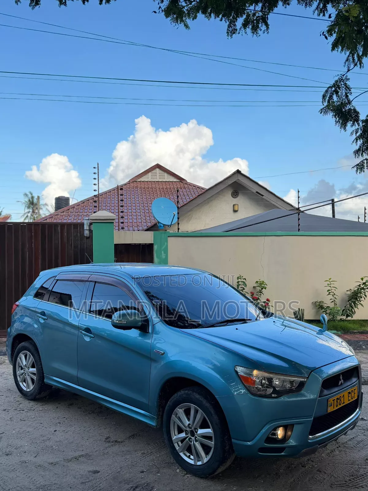 Mitsubishi RVR 2010 Green