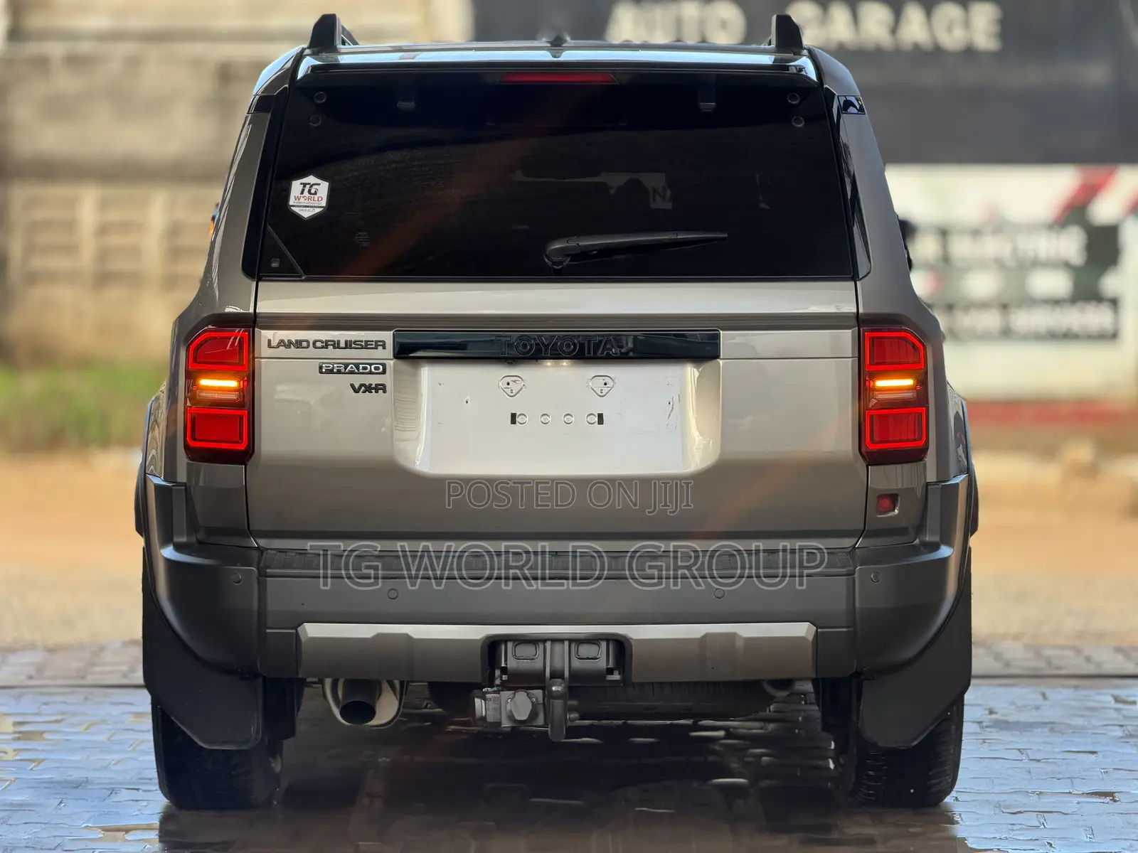 Toyota Land Cruiser Prado 2.8 2024 Brown