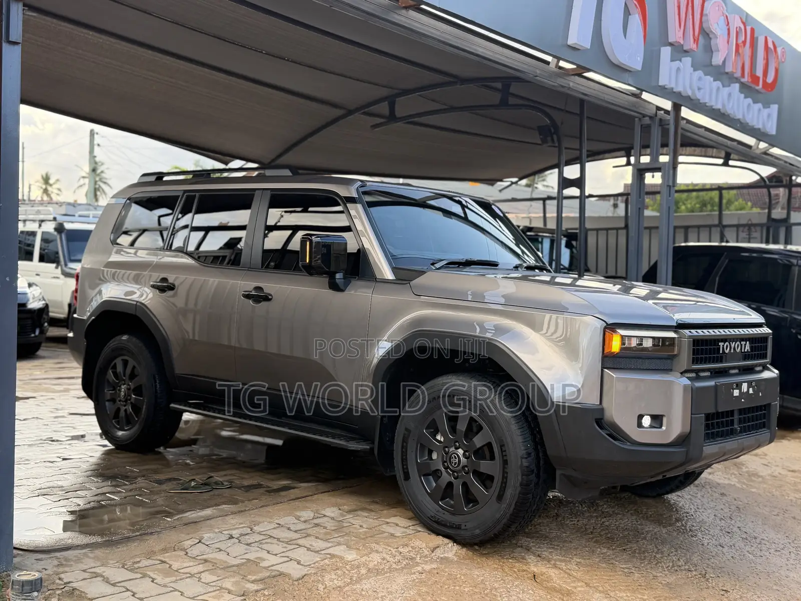 Toyota Land Cruiser Prado 2.8 2024 Brown