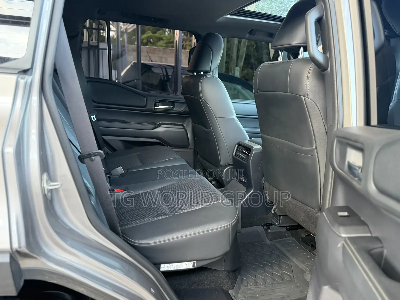Toyota Land Cruiser Prado 2.8 2024 Brown