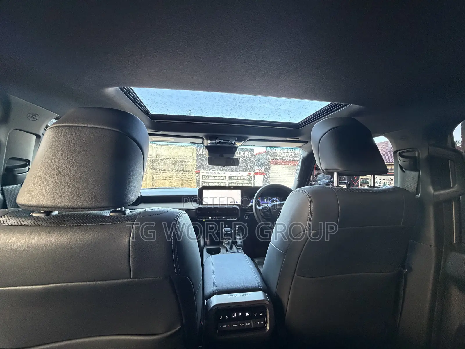 Toyota Land Cruiser Prado 2.8 2024 Brown