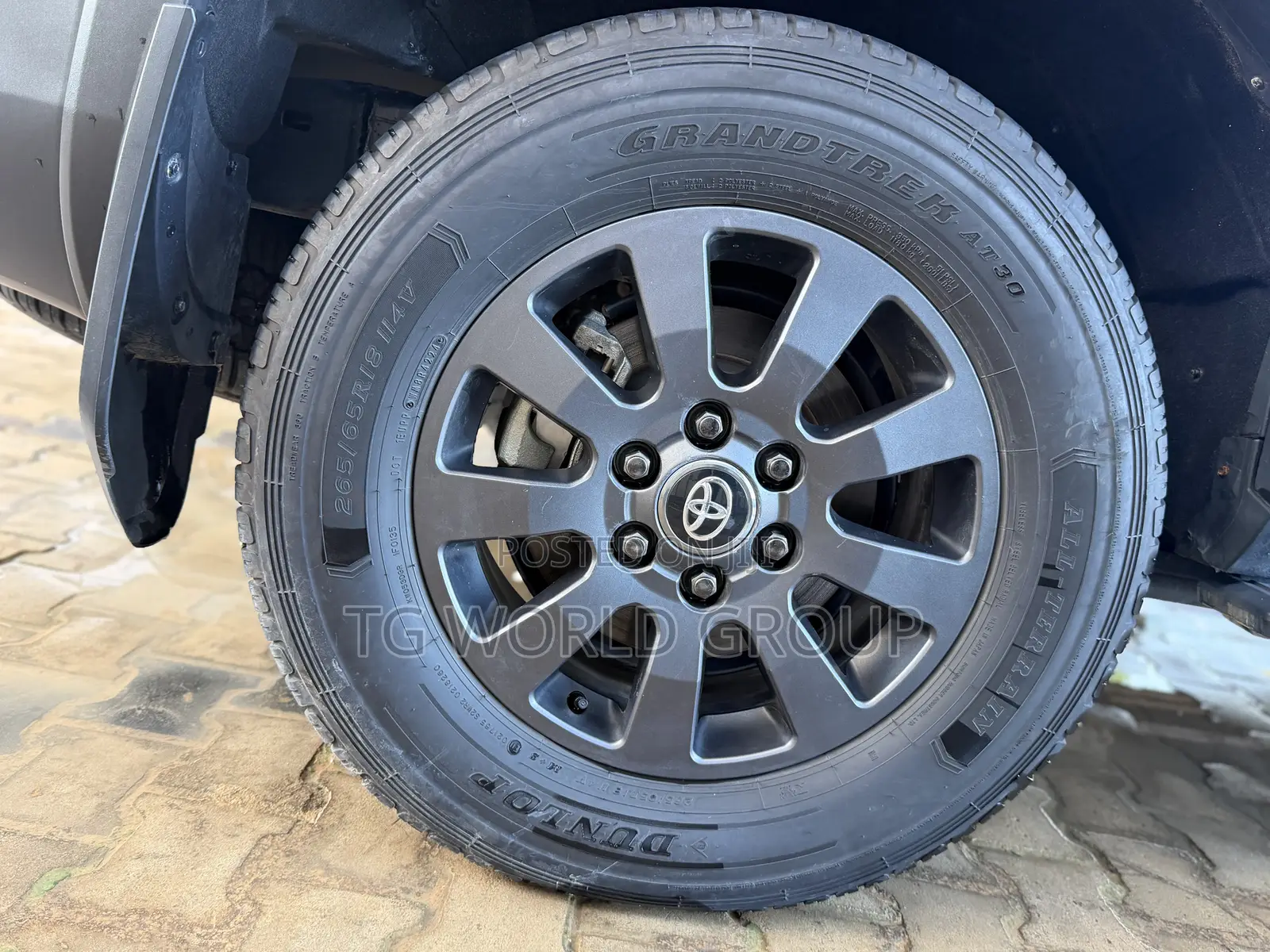 Toyota Land Cruiser Prado 2.8 2024 Brown