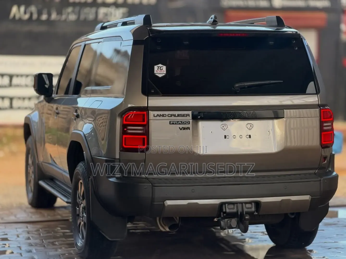 Toyota Land Cruiser Prado 2.8 2024 Brown