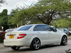 Mercedes-Benz C-Class 2007 White