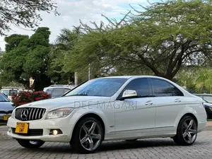 Mercedes-Benz C-Class 2007 White
