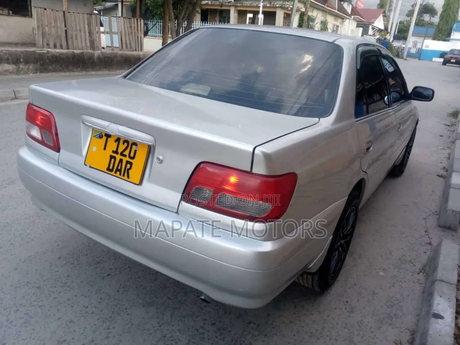 Toyota Carina 1.8 FWD Sedan 2001 Silver
