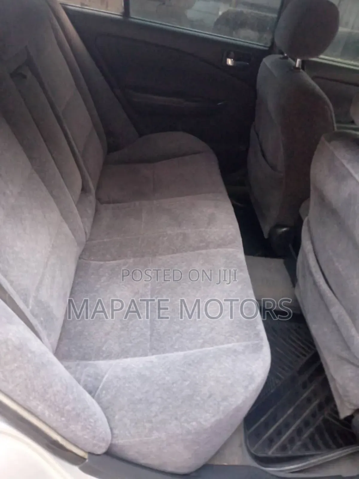 Toyota Carina 1.8 FWD Sedan 2001 Silver
