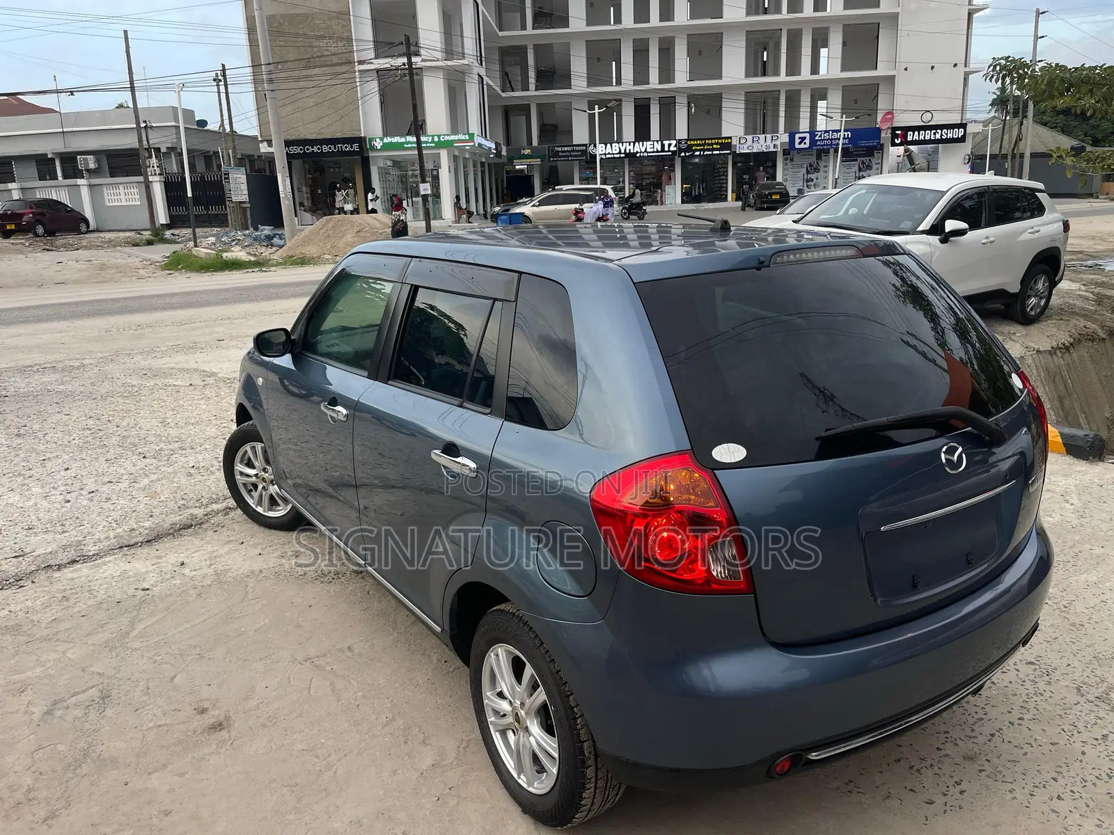 Mazda Verisa 2013 Gray