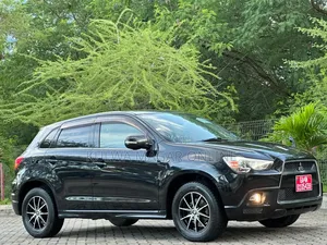 Mitsubishi RVR 2013 Black