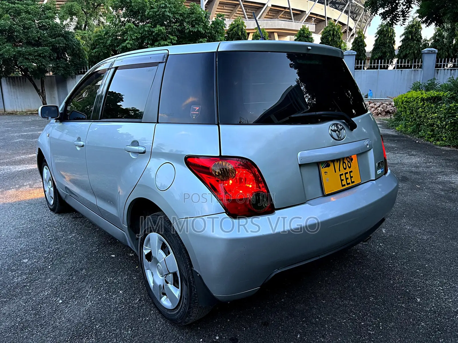 Toyota IST 2004 Silver