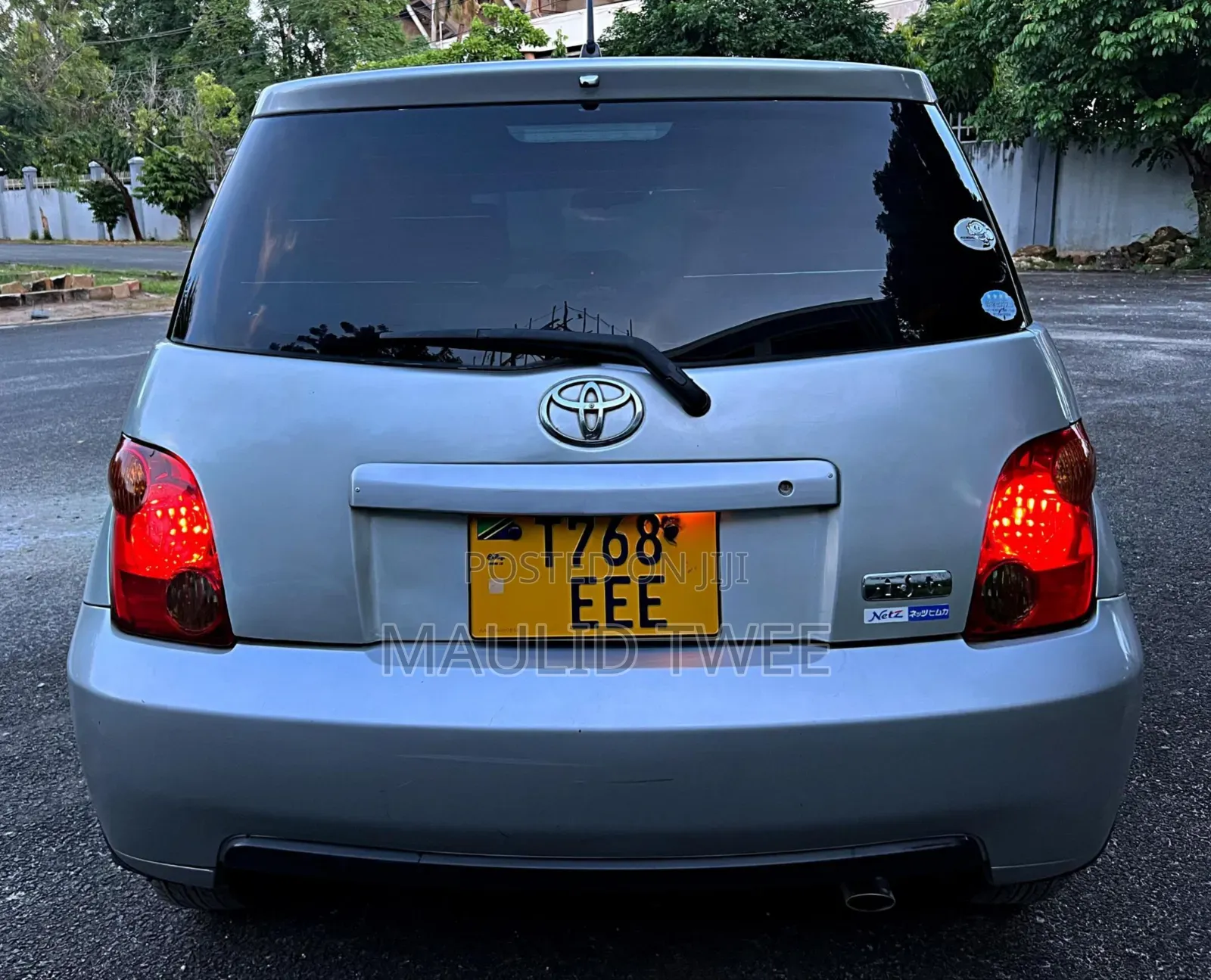 Toyota IST 2004 Silver