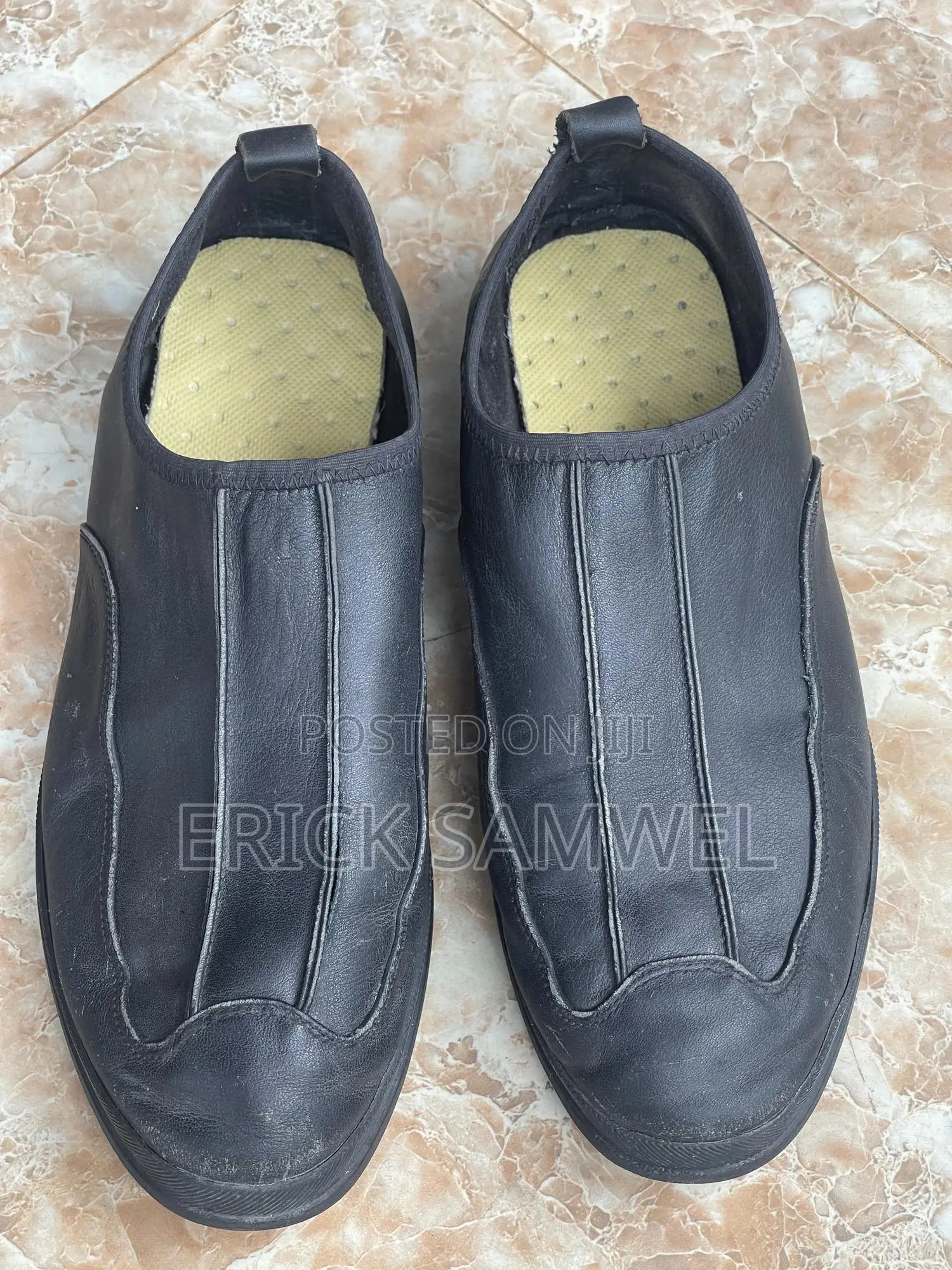 Simple Black Shoes