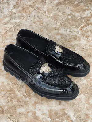 Versace Classic Shoes . Og