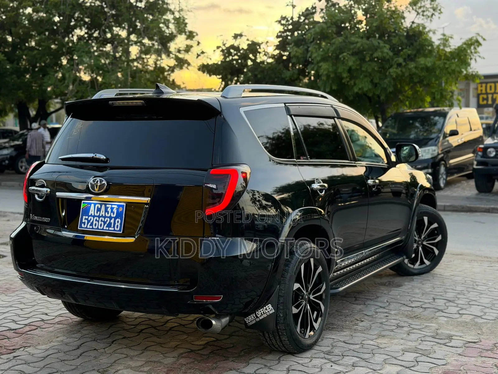 Toyota Vanguard 2012 Black