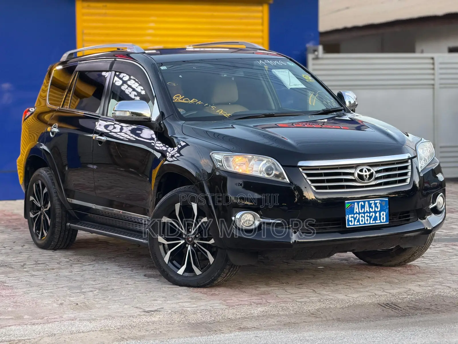 Toyota Vanguard 2012 Black