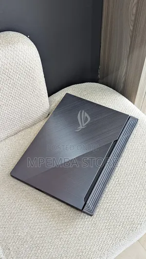 Laptop Asus ROG Strix SCAR 15 16GB Intel Core i7 SSD 512GB