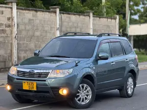 Subaru Forester 2009 Gray