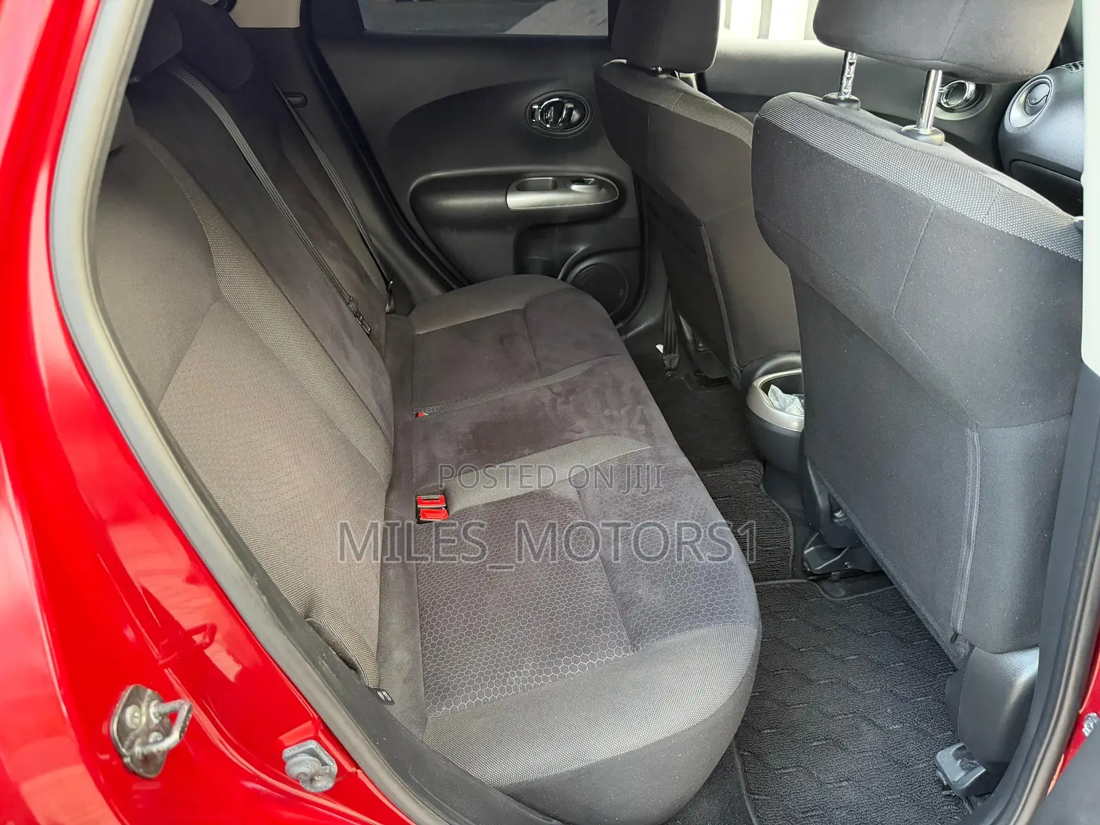 Nissan Juke 2011 Red