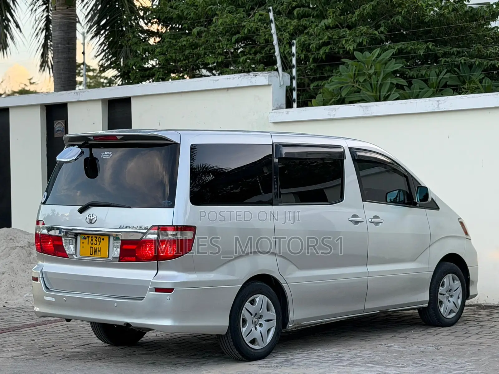 Toyota Alphard 2004 Silver