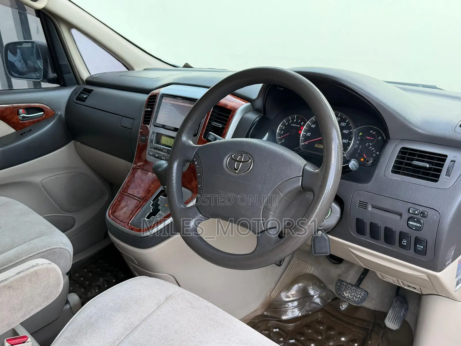Toyota Alphard 2004 Silver