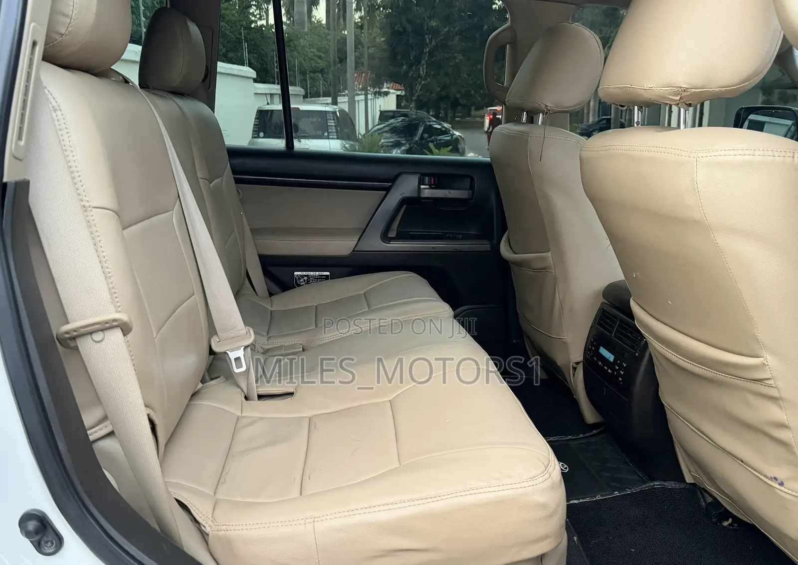 Toyota Land Cruiser 2009 White