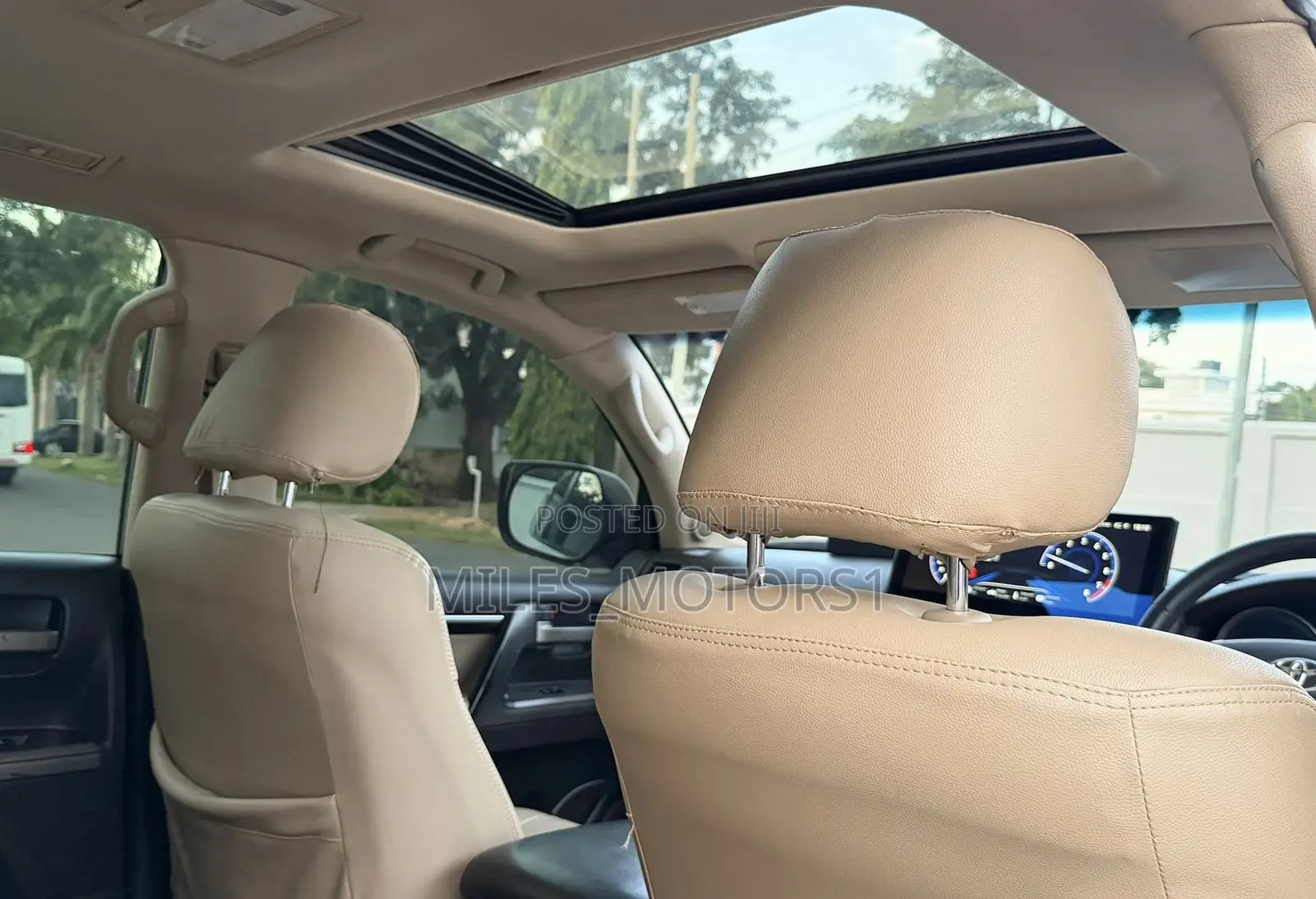 Toyota Land Cruiser 2009 White