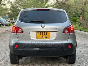 Nissan Dualis 2010 Silver