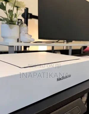 New Laptop Apple MacBook Air 2026 M5 13-inch 16GB Apple M5 SSD 512GB