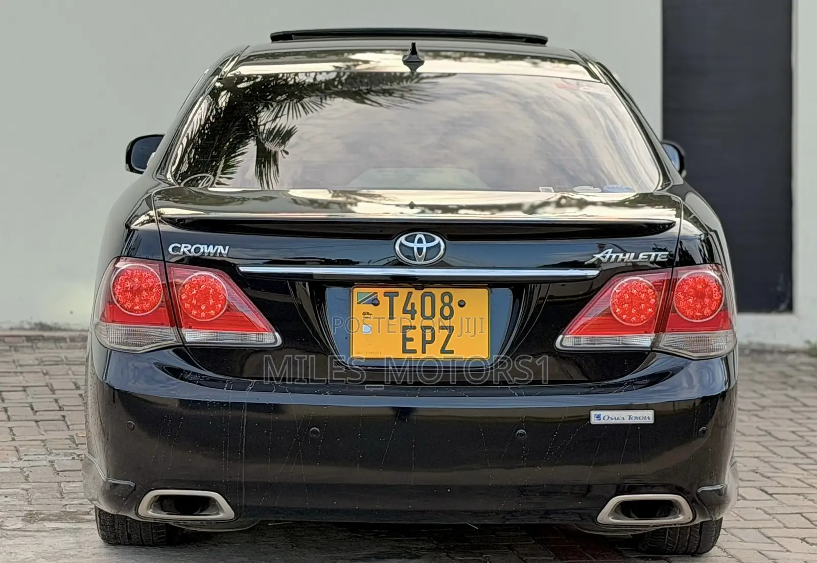 Toyota Crown 2011 Black