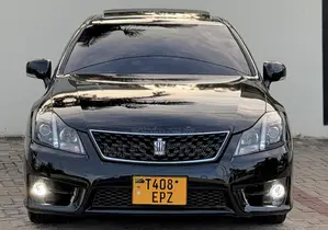 Toyota Crown 2011 Black