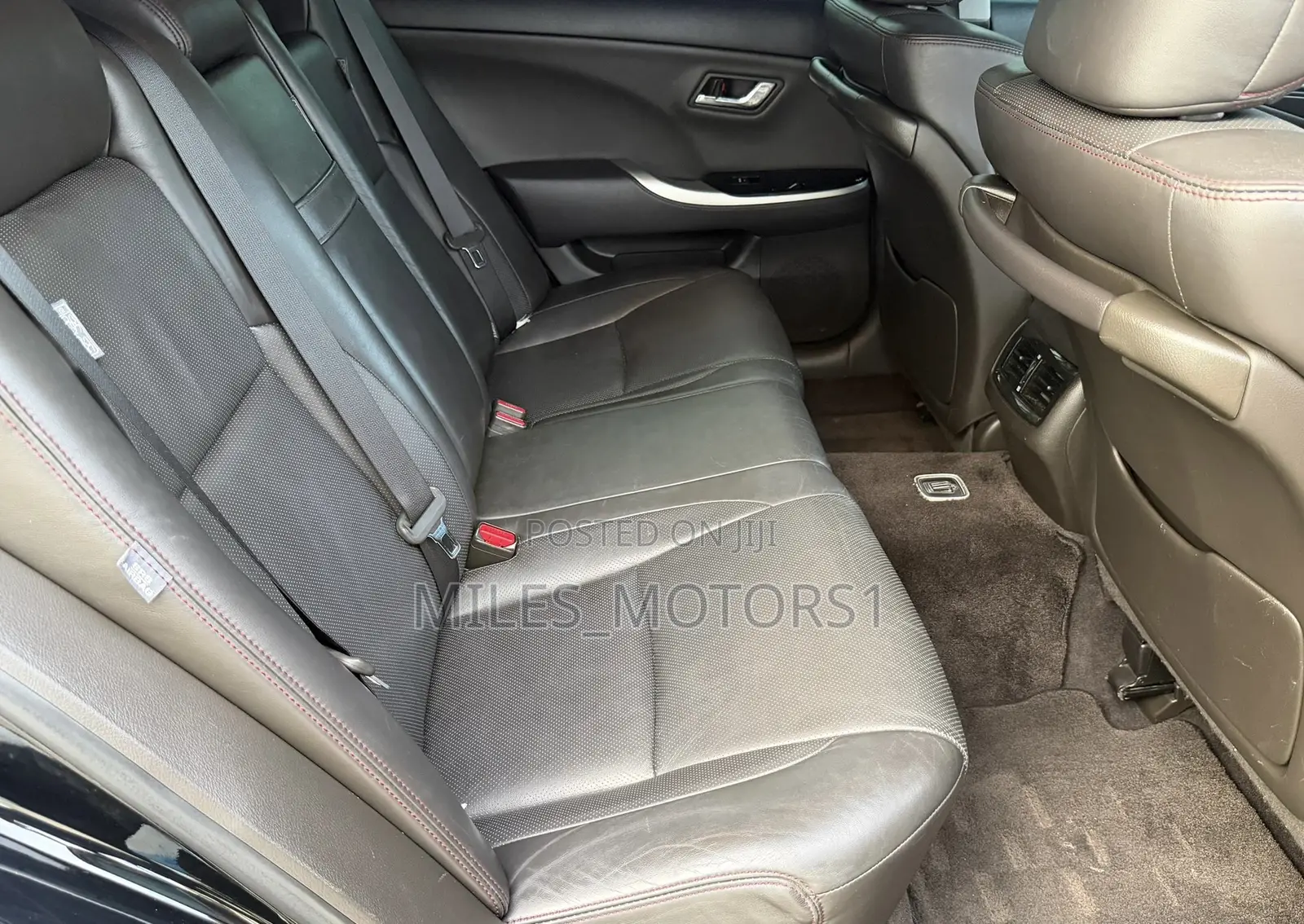Toyota Crown 2011 Black