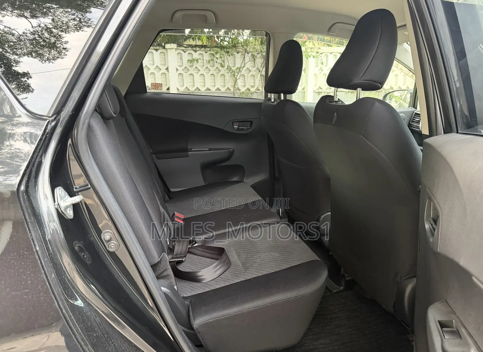 Toyota Ractis 2011 Black