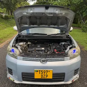 Toyota Corolla Rumion Hatchback 1.5 FWD 2009 Silver