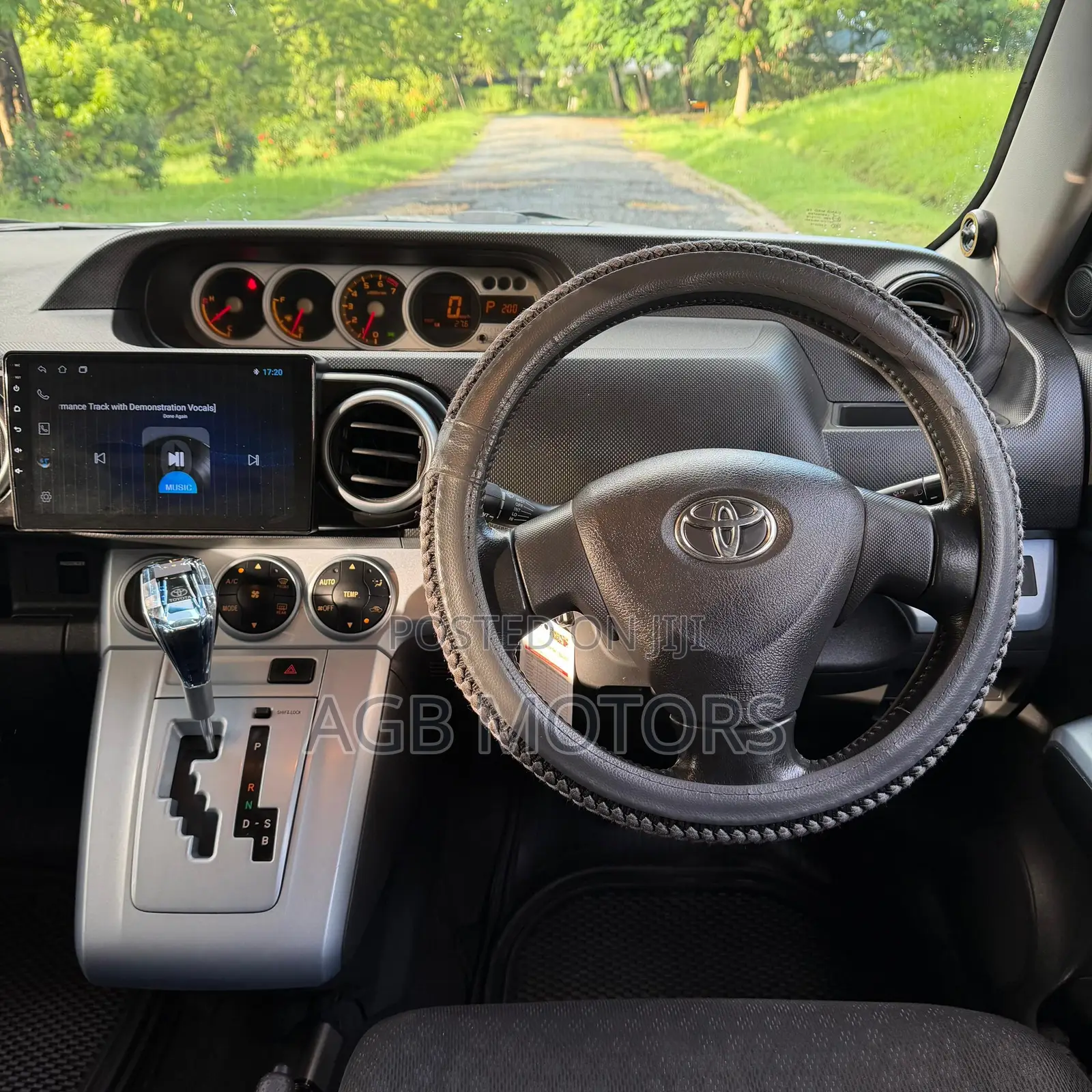 Toyota Corolla Rumion Hatchback 1.5 FWD 2009 Silver
