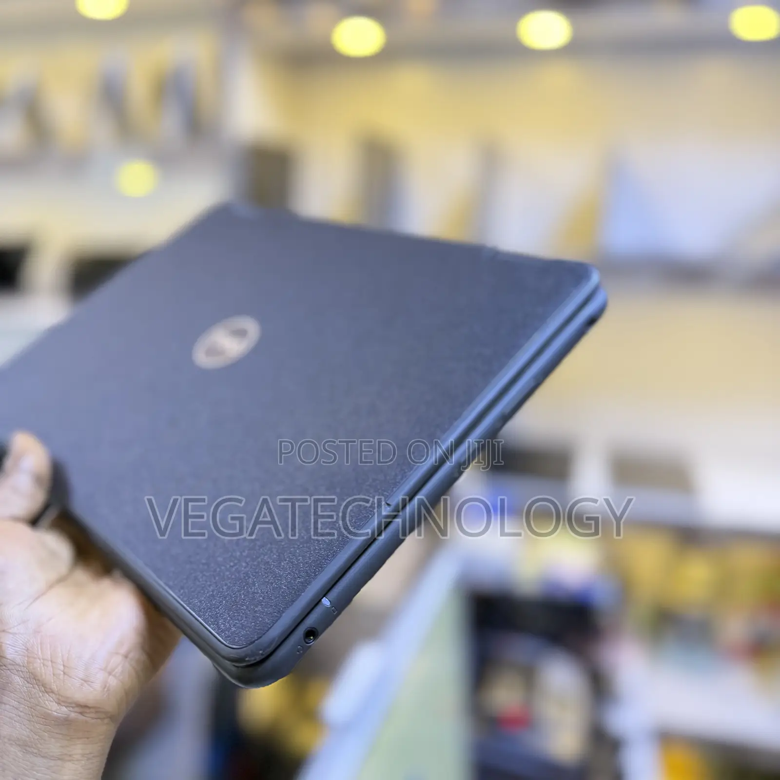 Laptop Dell Latitude 3189 4GB Intel Core 2 Duo SSD 128GB