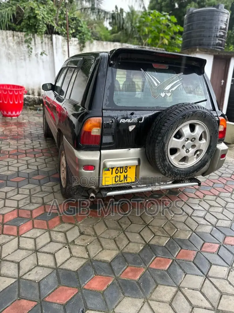 Toyota RAV4 Base FWD 2001 Black