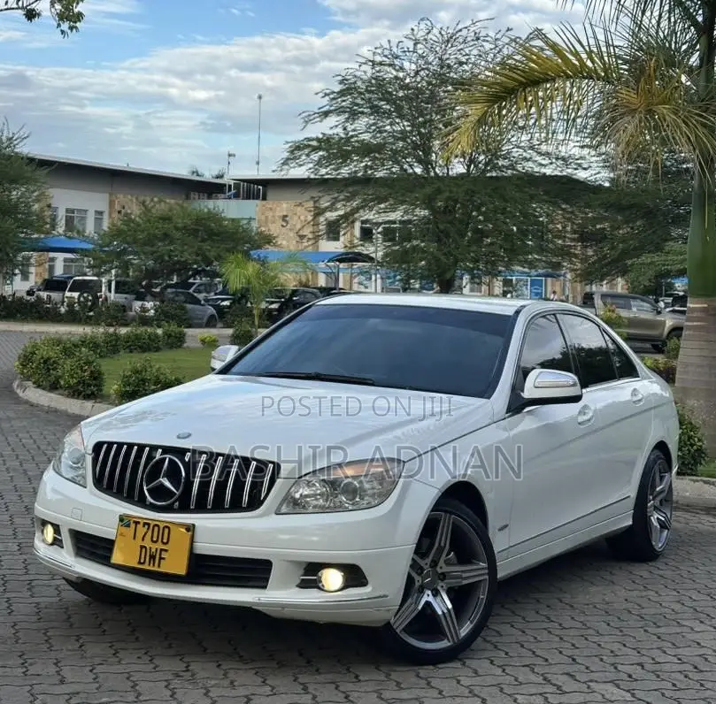 Mercedes-Benz C200 2007 White