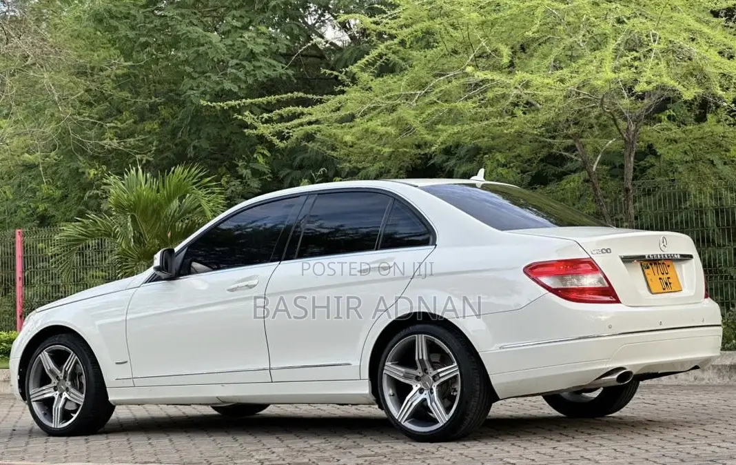 Mercedes-Benz C200 2007 White