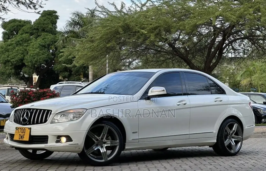 Mercedes-Benz C200 2007 White