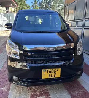 Toyota Noah 2009 Black