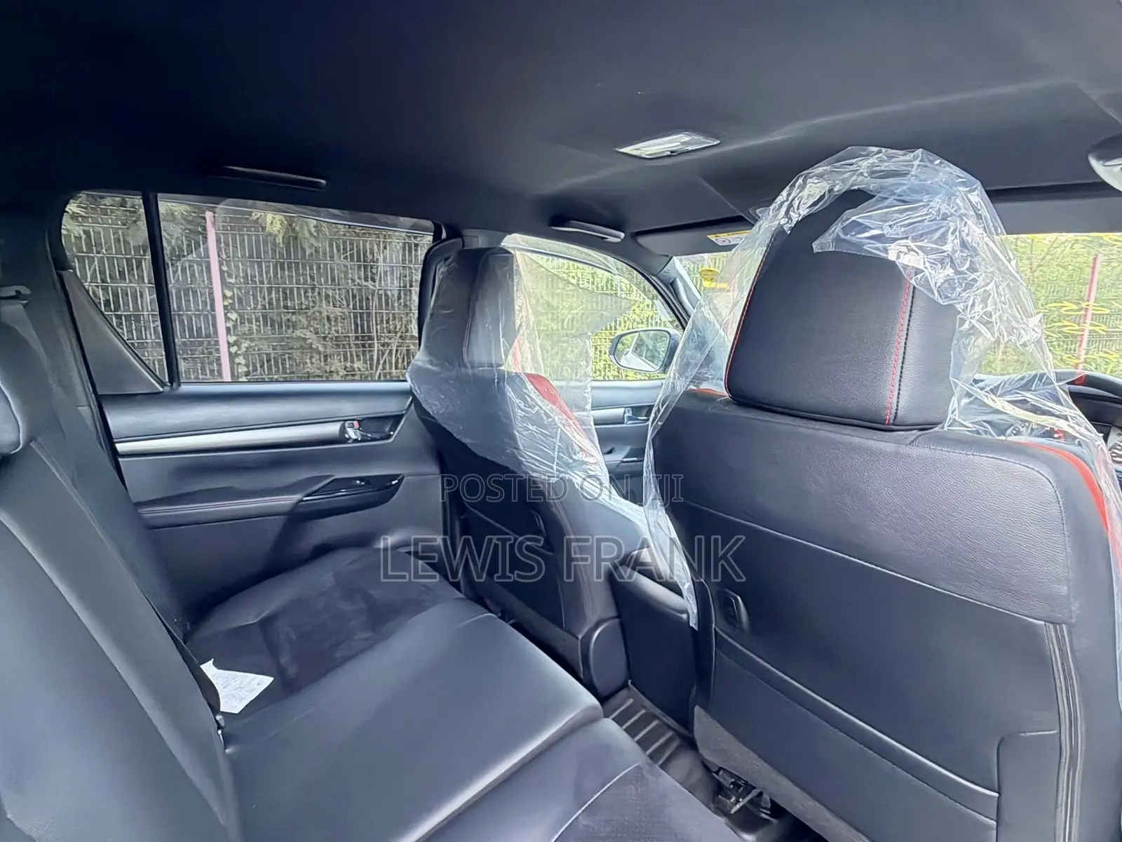 Toyota Hilux 2024 White