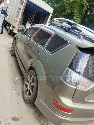Mitsubishi Outlander 2008 Gold